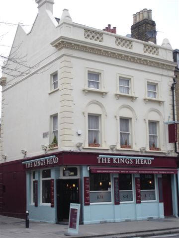 Kings Head, 59 Essex Road, N1 - in March 2007