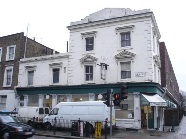 Milford Haven Arms, 214 Caledonian Road - in December 2006
