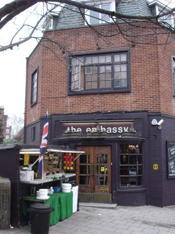 Old Thatched House, 119 Essex Road, N1 - in March 2007