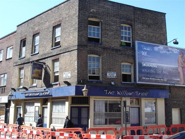 Willow Tree, 22 Balls Pond Road, N1 - in May 2007