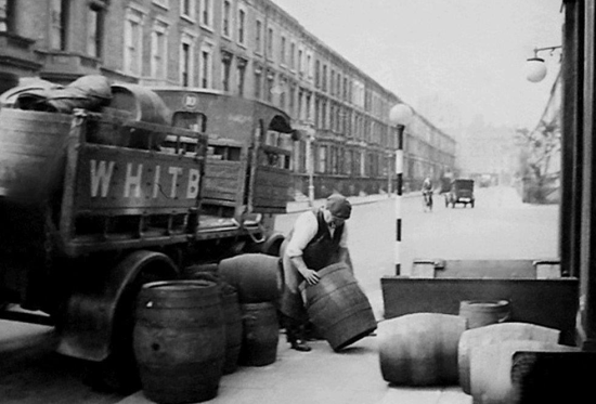 A Whitbread delivery to the Finborough Arms - circa 1938