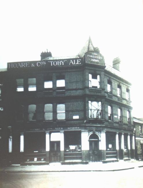 Foresters Arms, 78 South Row, North Kensington W10 - Hoare & Cos Toby Ale.