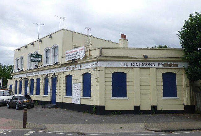 Richmond Park Hotel, 178 Kings Road, Kingston - in 2013