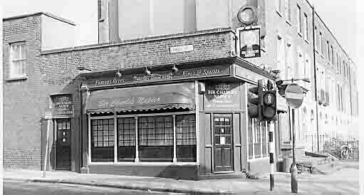 Sir Charles Napier, 697 Commercial Road, E14 in the mid 1980's