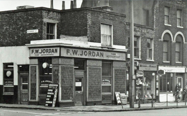 The former Brewers Hall, Commercial Road at the corner of Devonport Road, in 1973.