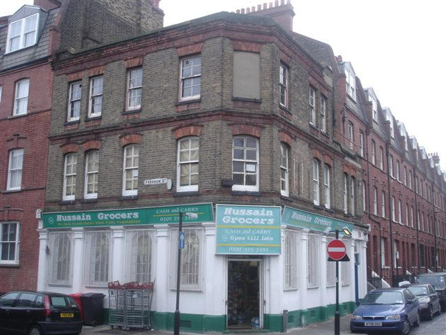 Bricklayers Arms, 34 Settles Street, E1 - in January 2008