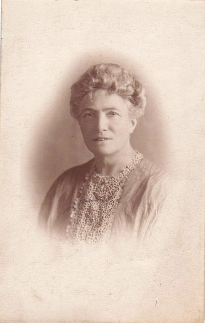 George Homes daughter, Martha Homes, married Douglas Walter Grigsby landlord of the Angel and Trumpet in 1904