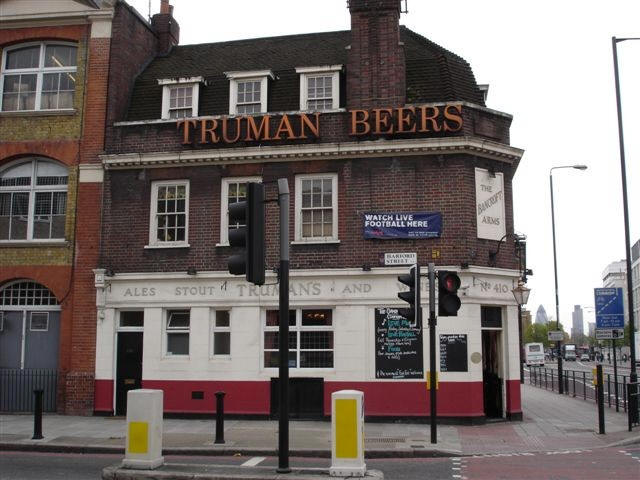 Bancroft Arms, 410 Mile End Road - in April 2006