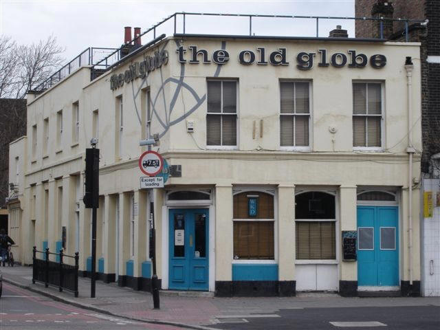 Old Globe, 191 Mile End Road - in April 2006