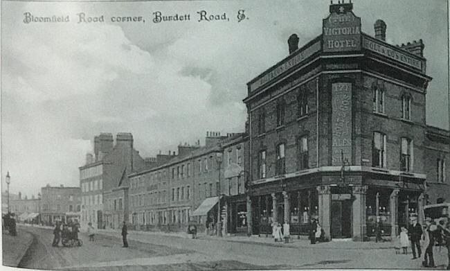 Victoria Hotel, Burdett Road - in 1909