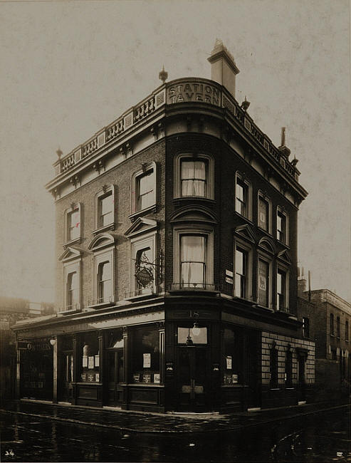 Station Tavern, 18 John Ruskin Street, Walworth