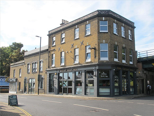 The Alexandra, Parish Lane, Penge SE20 - in 2017