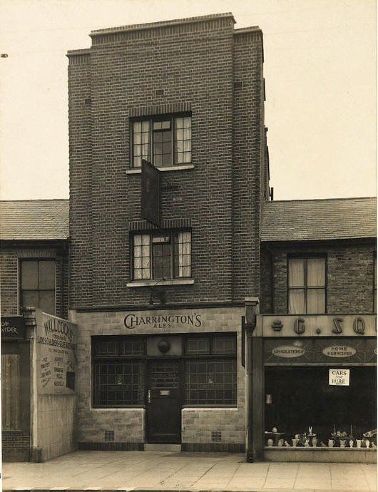 United Service Tavern, 80 Plumstead road, Woolwich - in 1941