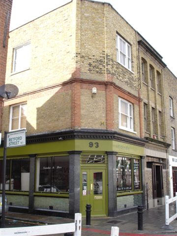 Waggon and Horses, 93 Kingsland Road, Shoreditch - in September 2006