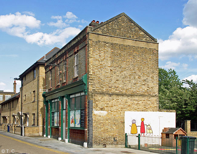 Queen Adelaide, 54 Ivy Street, Shoreditch N1 - in May 2011