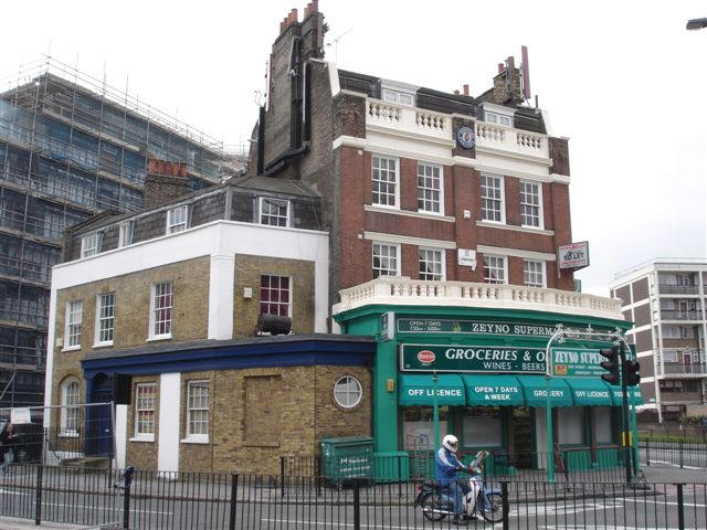 Sturt Arms, 55 New North Road, N1 - in October 2007