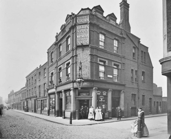 Crown, Tabard Street at the corner of St Stephens Square in 1910. The landlord is Ernest Edward Burmingham.