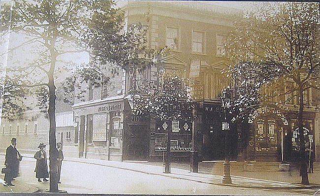 The Prince Consort, 210a New Kent Road - circa 1910 with landlord William Arthur Booth