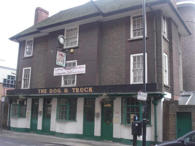 Dog & Truck, 72 Backchurch Lane, E1 - in January 2008