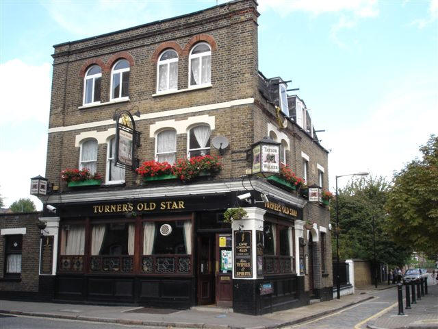 Old Star, 14 Watts Street, Wapping, E1 - in September 2006