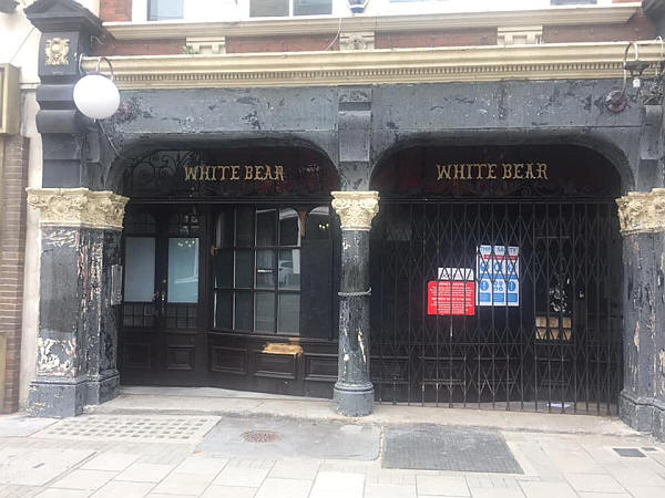 White Bear, 57 St John Street EC1 - in 2019, now looking closed, although maybe for refurbishment