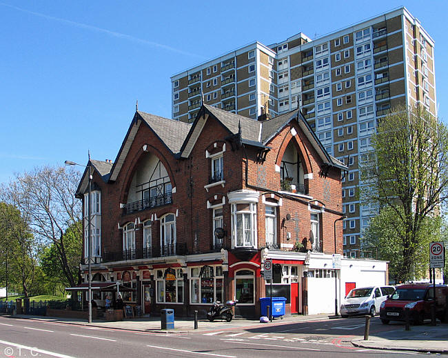 Woodberry Tavern, 618 Seven Sisters Road, N15 - in April 2014