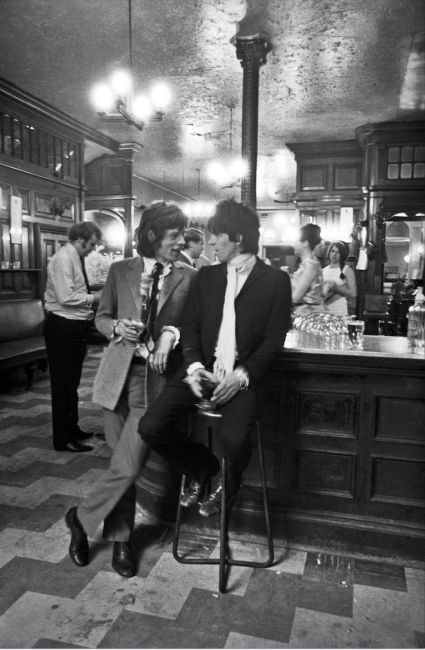 Mick Jagger and Keith Richards at the Feathers having just been released on bail after the Redlands drug bust in June 1967