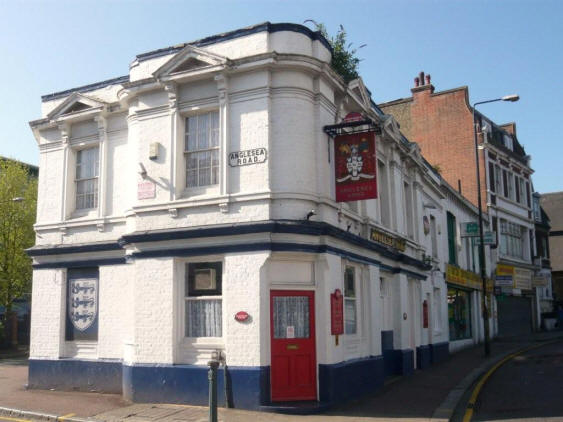 Anglesea Arms, 91 New Road, Woolwich - in May 2009