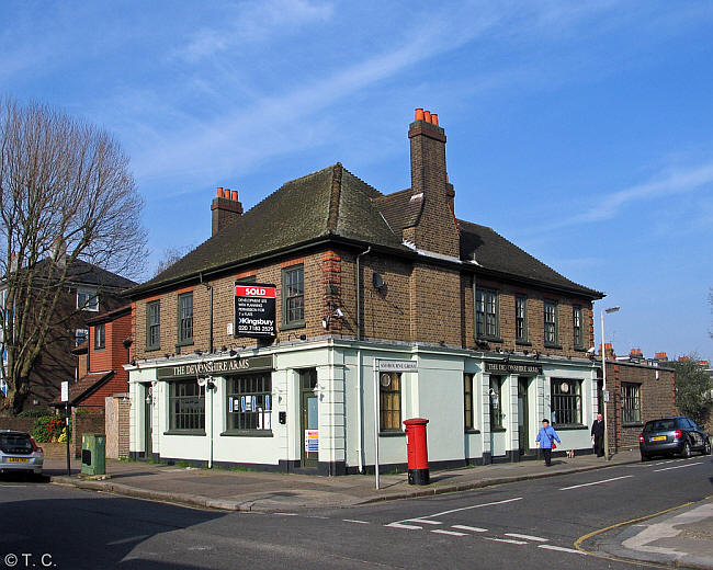 Manor Tavern, 126 Devonshire Road, Chiswick W4 - in March 2014