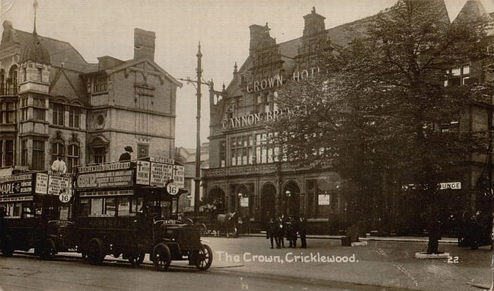 The Crown Hotel, Cricklewood