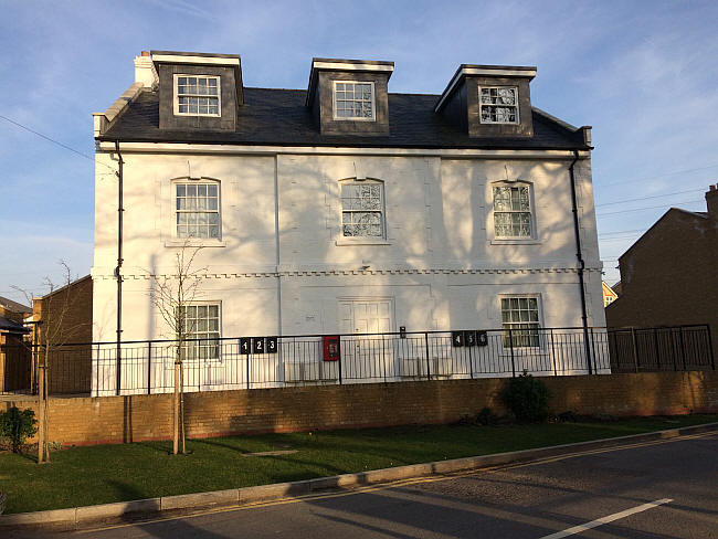 EX-Royal Small Arms Tavern, 600 Ordnance Road, Enfield Lock - in February 2018