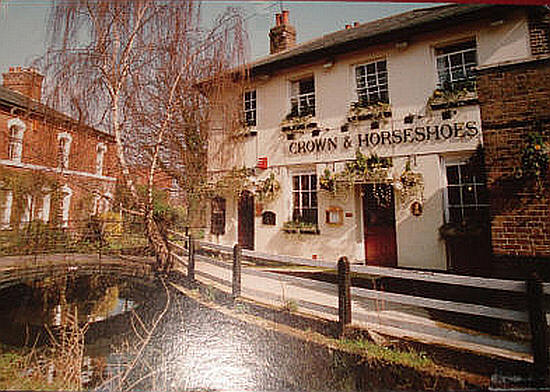 Crown & Horseshoes, Enfield