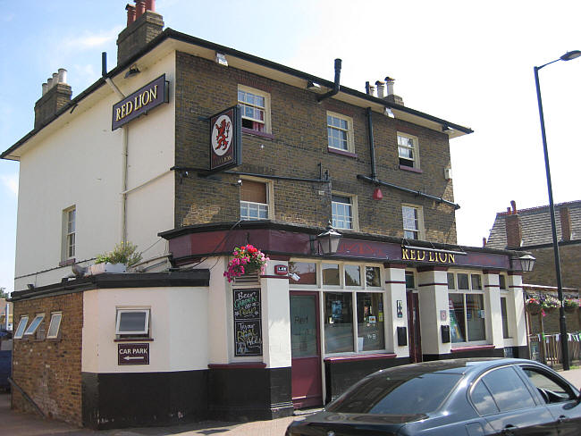 Red Lion, 375 Hertford Road, Enfield - in July 2013