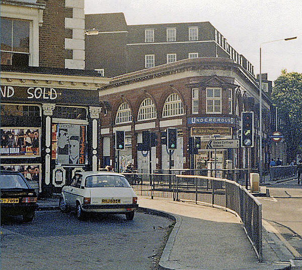 Adelaide Tavern, 1 Adelaide Road, NW3 - in 1984