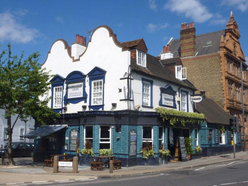 Foresters Arms, 45 High Street, Hampton Wick - in July 2010