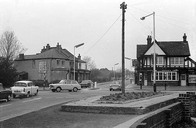 Oxford Arms,Twickenham Road, Hanworth - in 1968