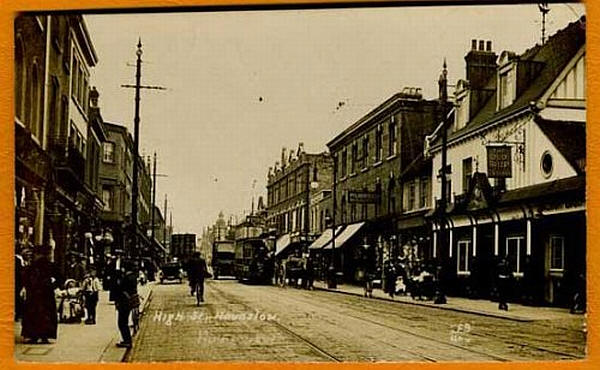 Old Ship, High Street, Hounslow - in 1917