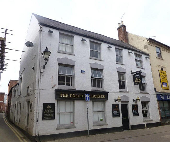 Coach & Horses, 4 Butchers Row, Banbury - in August 2013