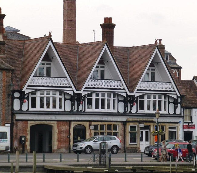 Little White Hart, 20 Thameside, Henley - in April 2013