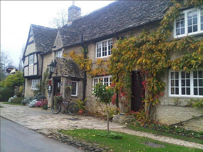 Old Swan, Minster Lovell