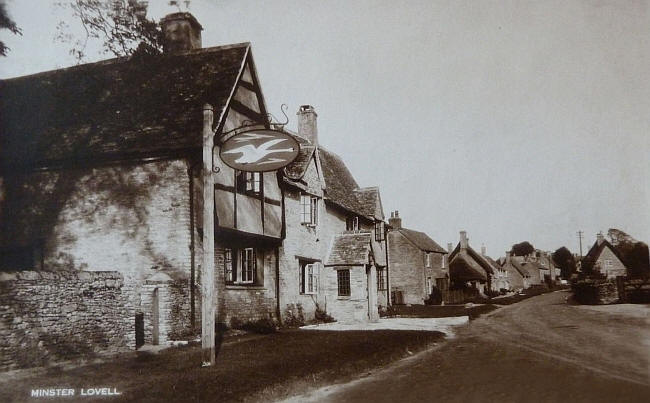 Old Swan, Minster Lovell