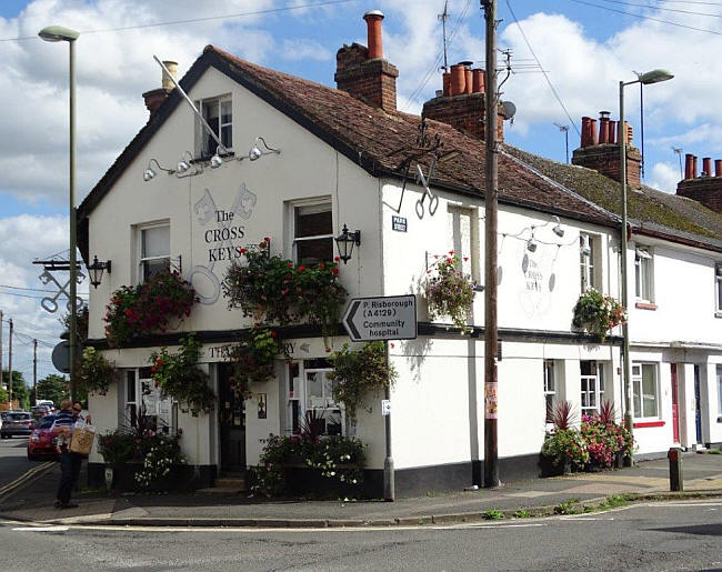 Cross Keys, 1 Park Street, Thame, Oxfordshire- in September 2016