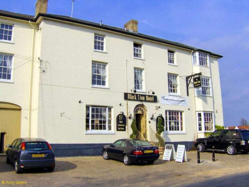 Black Lion, Long Melford