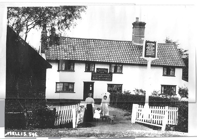 Falcon Inn, Mellis - circa 1900