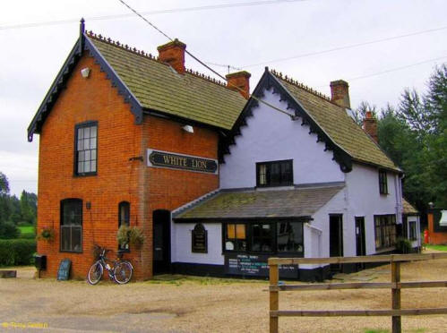 White Lion, Lower Street, Ufford