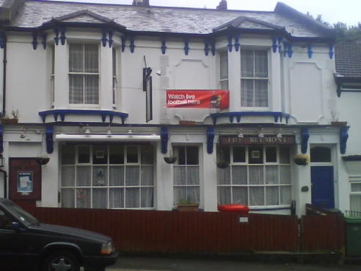 Belmont Inn, 68 & 70 Harold Road, Hastings - in July 2010 (Still open)