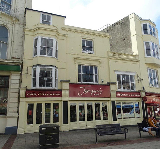 Freemasons Inn, 19 Wellington Place, Hastings - in September 2016