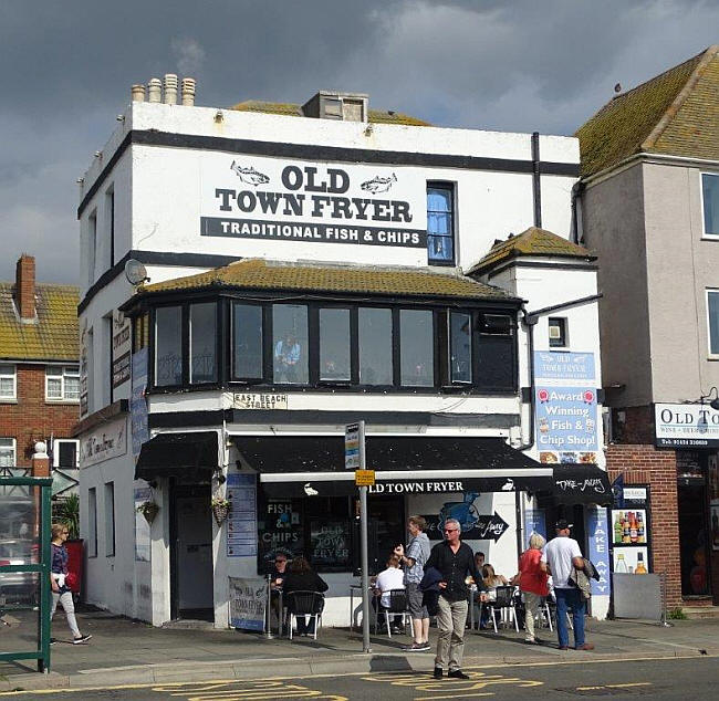 Queens Head Inn, 1 East Beach Street, Hastings - in September 2016