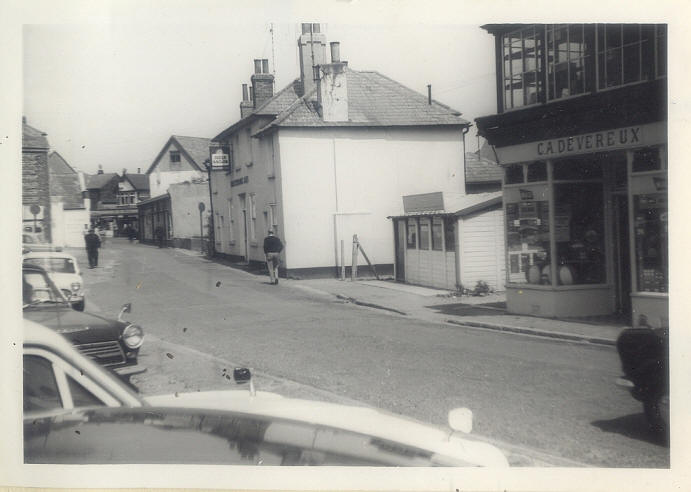 Jolly Sailors, Chapel Street, Newhaven in 1970