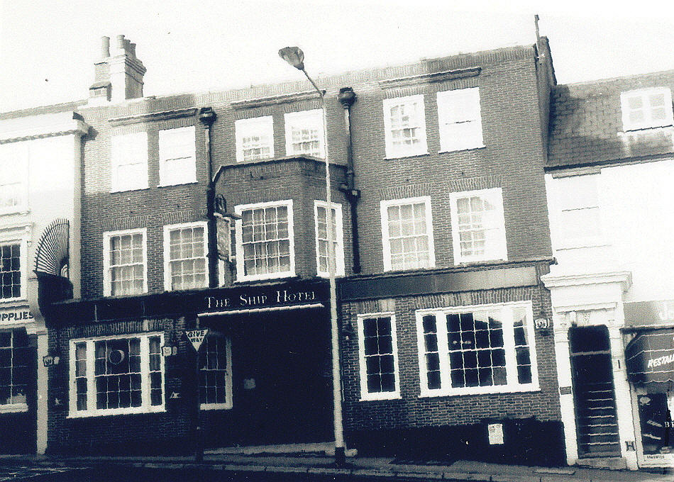 Ship, 6 High Street, Newhaven